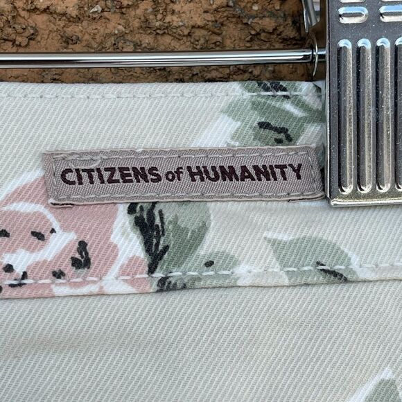 Citizens of Humanity Jeans - "Mandy" 28 - Picture 10 of 14